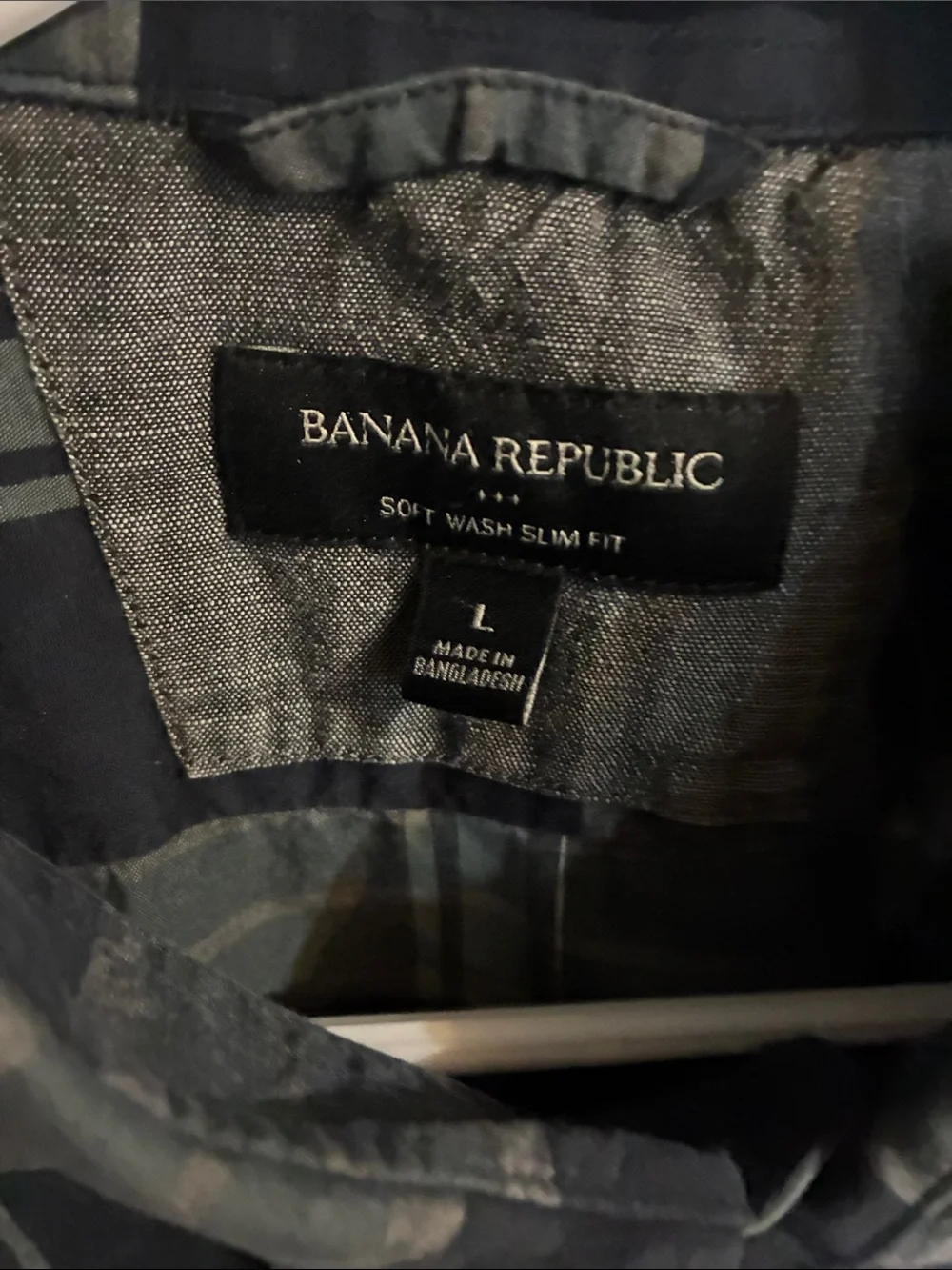 Banana Republic Men's Navy & Gray Plaid Button-Down Shirt